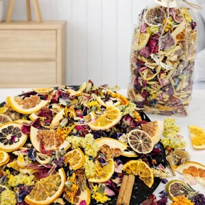 Potpurri med citrusblommor och bär