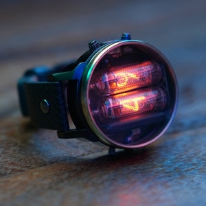 nixie tube watch wrist IN-16 clock ticker style compact neon-lit wristwatch glowing gas discharge tubes with modern ergonomics wearable zdjęcie 3