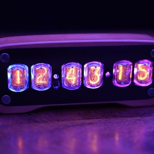 Nixie tube clock with IN-12 tubes with enclosure fully assembled, handmade retro decor art, Vintage Table Clock image 7