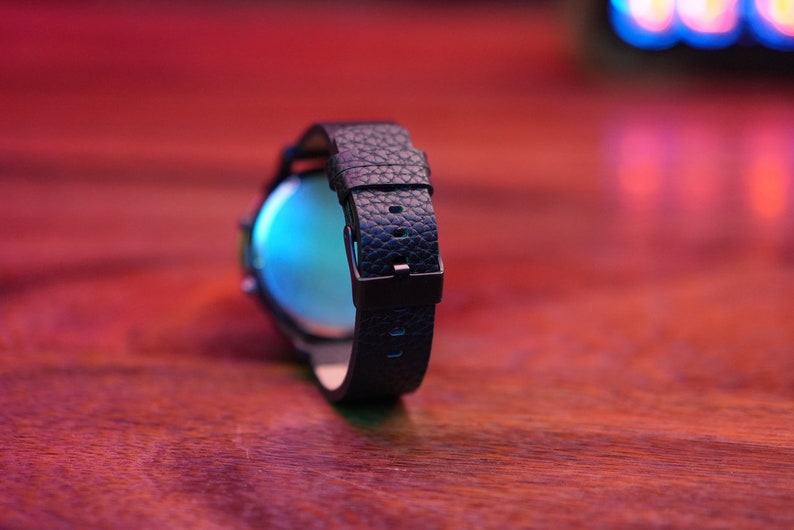 nixie tube watch wrist IN-16 clock ticker style compact neon-lit wristwatch glowing gas discharge tubes with modern ergonomics wearable zdjęcie 5
