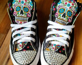 converse skull trainers