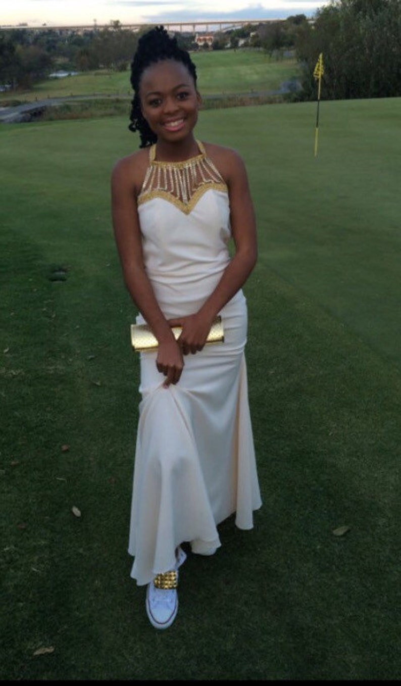 wedding dress with all star shoes