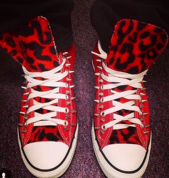 converse red leopard