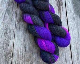 yarn, PRE-ORDER, Spellbound, hand dyed yarn, black and purple yarn, sw merino yarn, worsted yarn, DK yarn, Sock yarn, shimmer yarn