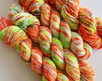yarn, Bouncy Bees & Dayzeez, neon yellow yarn, sw merino, bright orange yarn, indie dyed yarn, spring yarn, speckled yarn