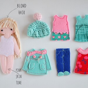 Vilt Papier Doll Starter set 2, Doll Dressing Play set, Meisje meeneem speelgoed, Aangepaste pop Huid en haarkleur afbeelding 7