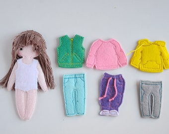 Sporty Dressing set for TomToy Felt "paper" doll, Set of 6 outfits