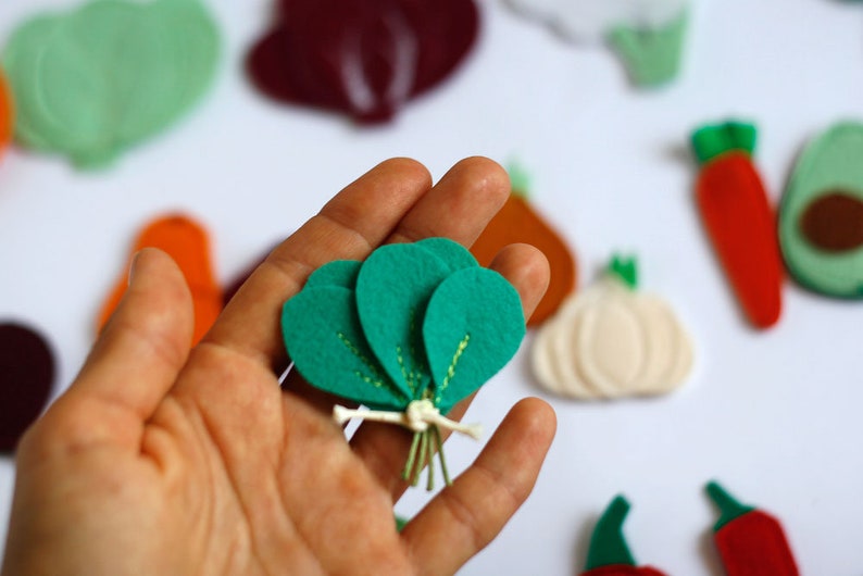 Felt veggies pieces, Play food vegetables, Handmade by TomToy, 2.5-7cm, 1 piece/Set spinach