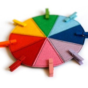 Felt 8-Color wheel, Rainbow color sorting, Colorful Clothespins, 15/20/30 cm diameter