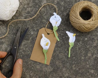Graceful Calla trio - White Crochet blooming Flower embellishment, 8cm, 3 flowers