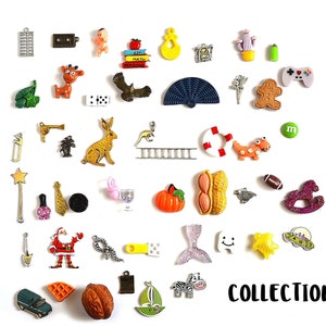 I spy trinkets Collections, ABC Alphabet miniatures Teaching language materials, 1-4cm, Set of 50 trinkets