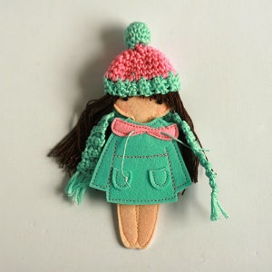 Individual Dressing outfits for Felt paper doll, Pretend play, Gift for a girl, 1 outfit of your choice image 6