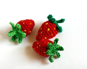 Crochet Strawberries, Amigurumi berries, Crochet berries, Crochet play food, Pretend food, Home decor, Kitchen decor, 3x4cm, Set of 3