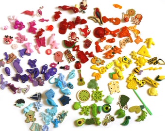 Play with Color, Learn with Joy, Rainbow I Spy trinkets for Colorful I spy Bag/ Bottle, 2-4cm, Set of 5/10/20 trinkets in every color