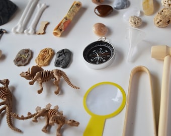 Archeology Sensory bin trinkets