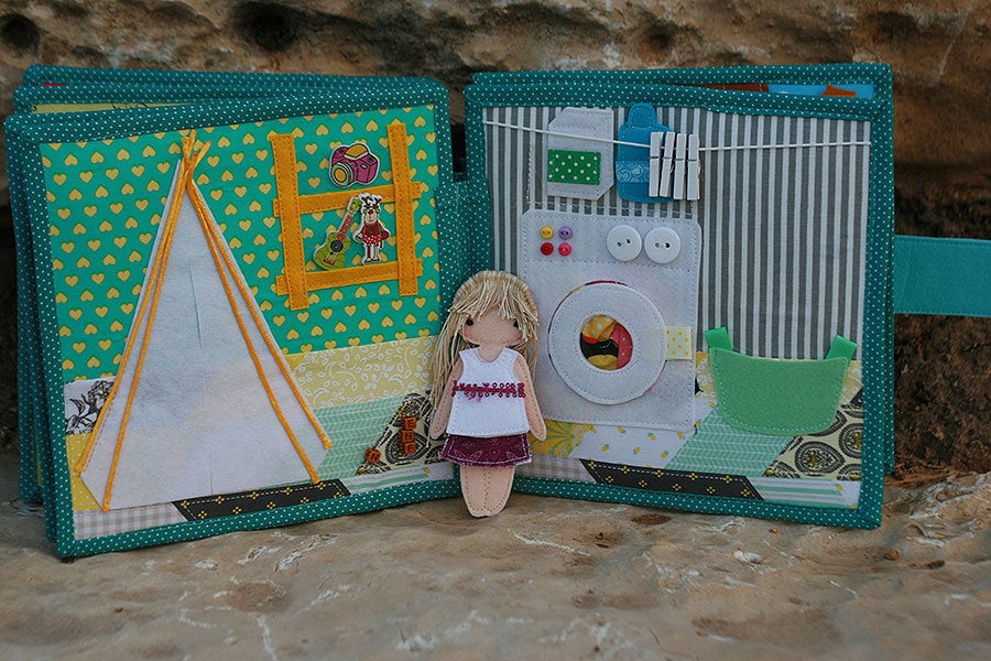 Dollhouse Quiet Book with felt doll. Handmade, Felt doll house for girls, 6  pages+ cover, 22 x 22 cm