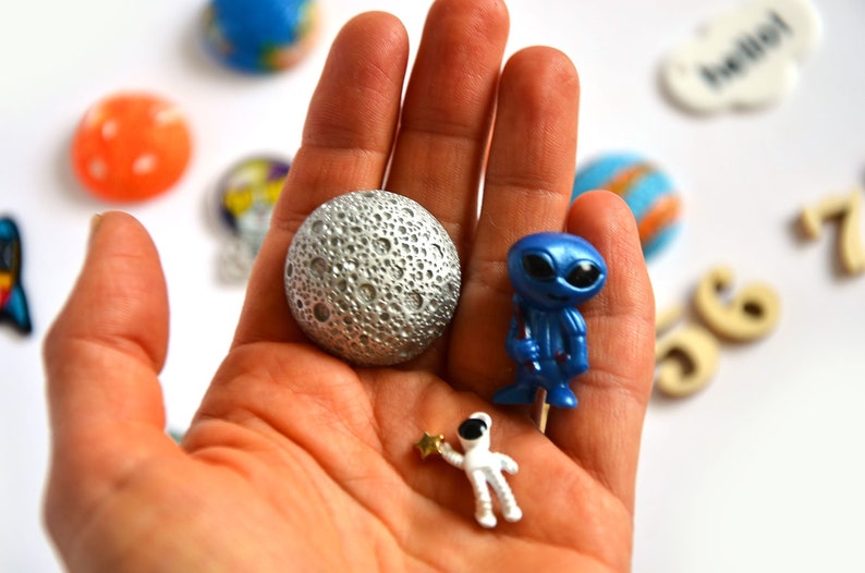 Space Theme I Spy trinkets, Astronaut Planets Alien miniatures, 1-3cm, Set of 22 image 3