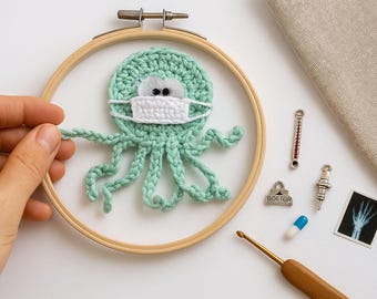 Doc The busy Octopus, Handmade Crochet applique by TomToy, 10cm, 1 applique/applique with charms