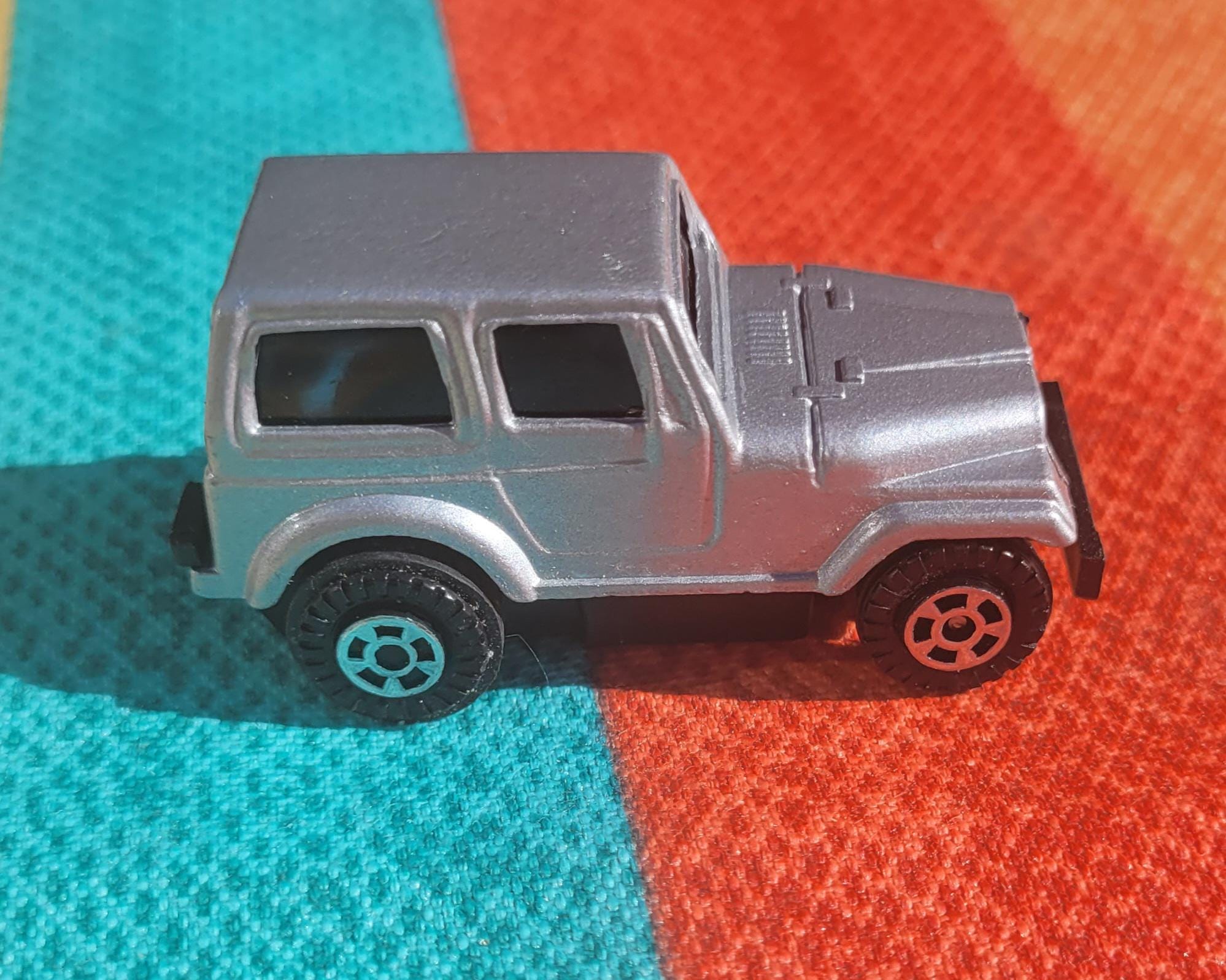 Jouet En Tôle à Friction Rare - Jeep WW2, Années 1950-60, Mécanisme Friction, Collection