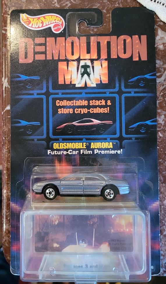Vintage 1993 Hot Wheels Demolition Man Oldsmobile Aurora #7