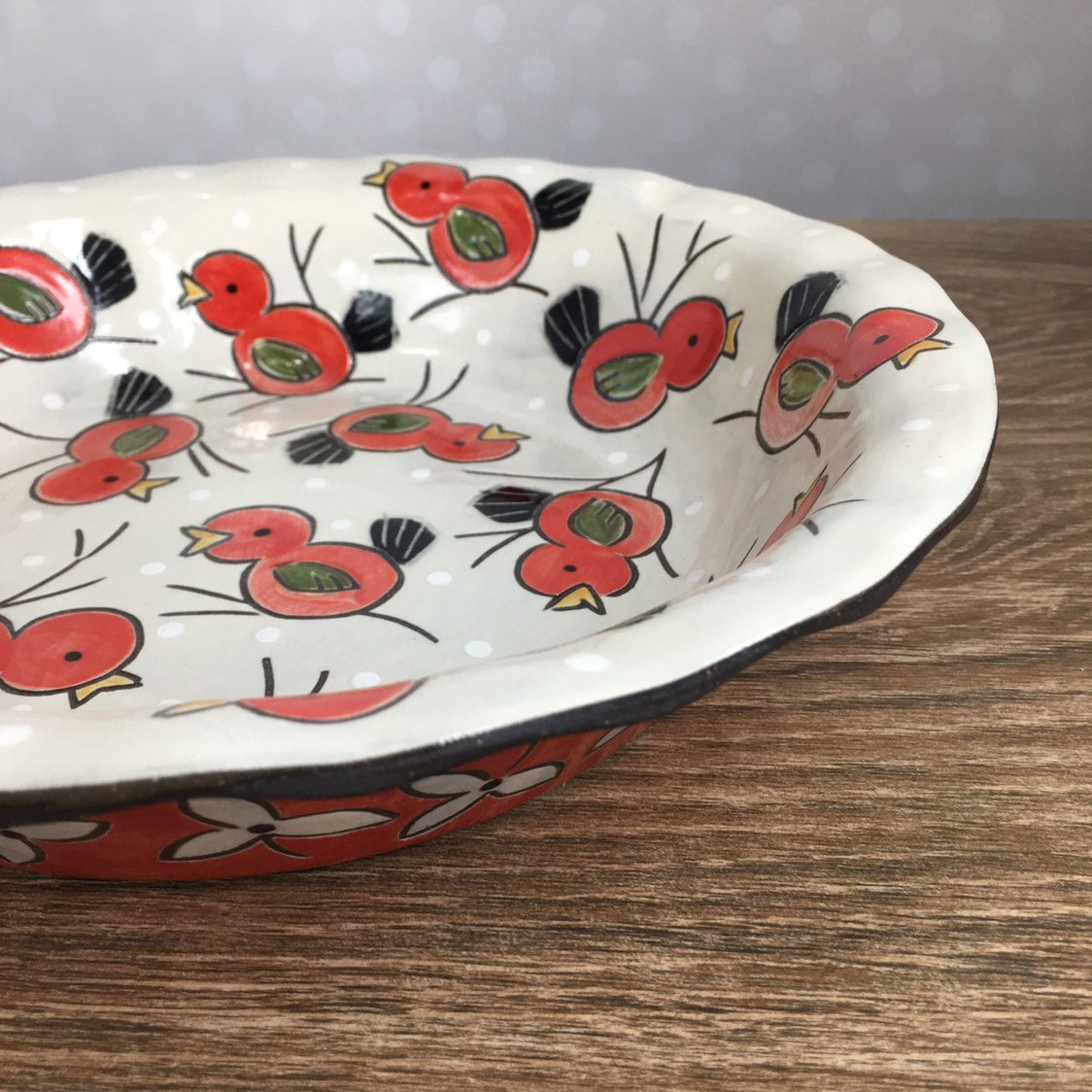 Pie Plate with Red Birds