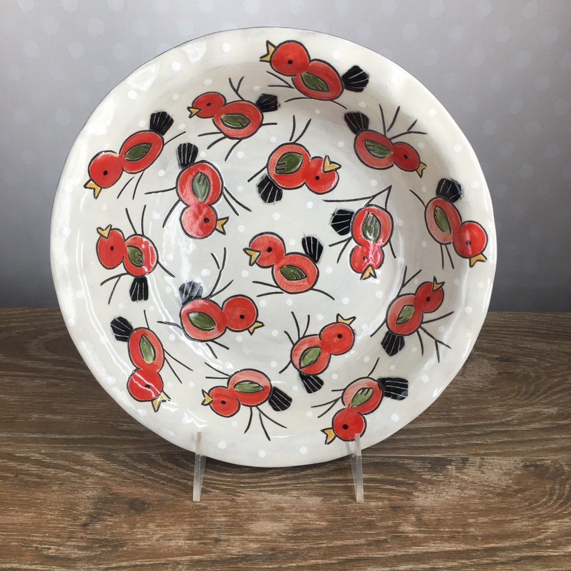 Pie Plate with Red Birds