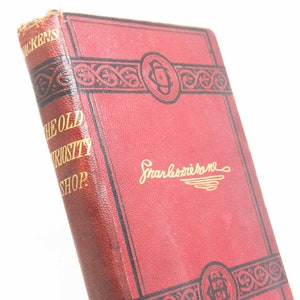 Antico negozio di curiosità di Charles Dickens, libro illustrato degli anni &#39;10 con copertina rigida, classico storico