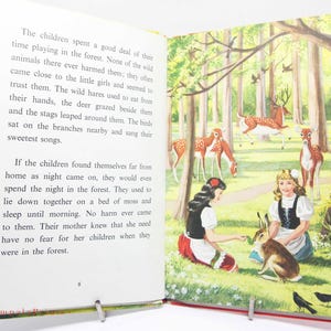 Snow White and Rose Red Ladybird Book 1969 – Vintage Illustrated Children’s Collectable Classic Fairy Tale History