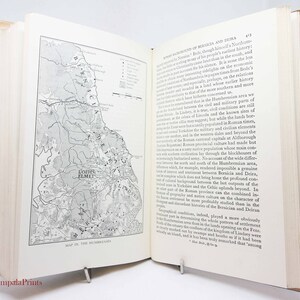 Roman Britain and English Settlements 1956 Vintage hardback book history Antique Vintage historic books Romans