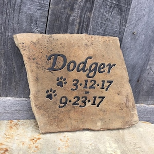 Personalizzato Pet Memorial Stones inciso flagstone cane lapide pietra arenaria marcatore di roccia