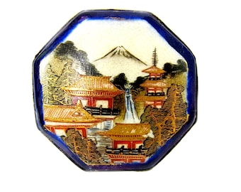 Satsuma Japanse antieke Shimazu porseleinen zilveren Meiji-periode (1868 - 1912) broche.