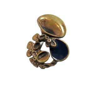 Broche vintage de bronce con esmalte azul de Hannu Ikonen Finland, muy raro, con motivo de musgo de reno, década de 1970