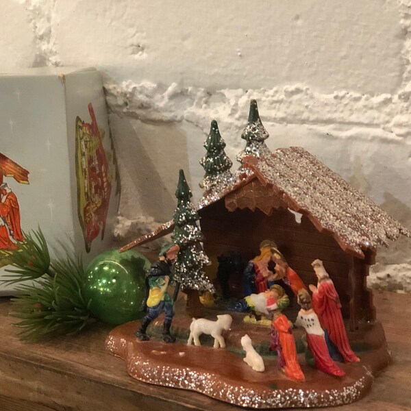 Vintage Plastic Nativity w/ Original Box