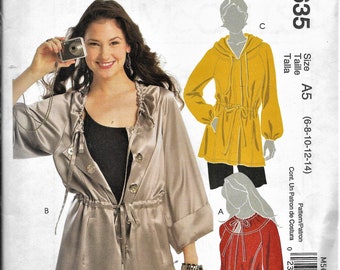 McCall's 5635     Misses Anorak Jackets in Two Lengths     Size   Size 14-16-18-20      Uncut