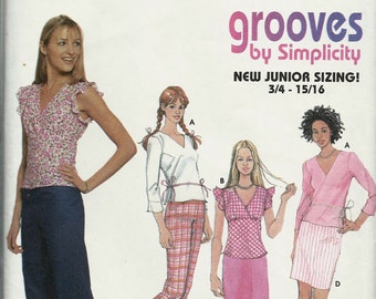 Simplicity 7185  Juniors Tops, Skirt, and Pants   Sizes 11/12-15/16