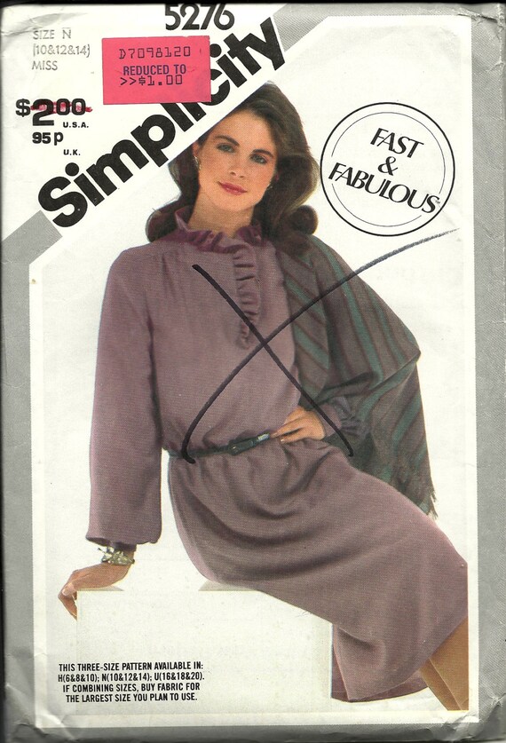 Simplicity Sewing Pattern 2310 Misses' And Miss Petite Tunic And Vest, A (6 8 10 12