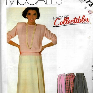 McCall&#39;s 2073       Misses Skirt with Pleats       Size 8     Uncut