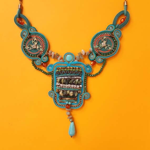 Turquoise beady necklace - Ethnic inspired jewelry