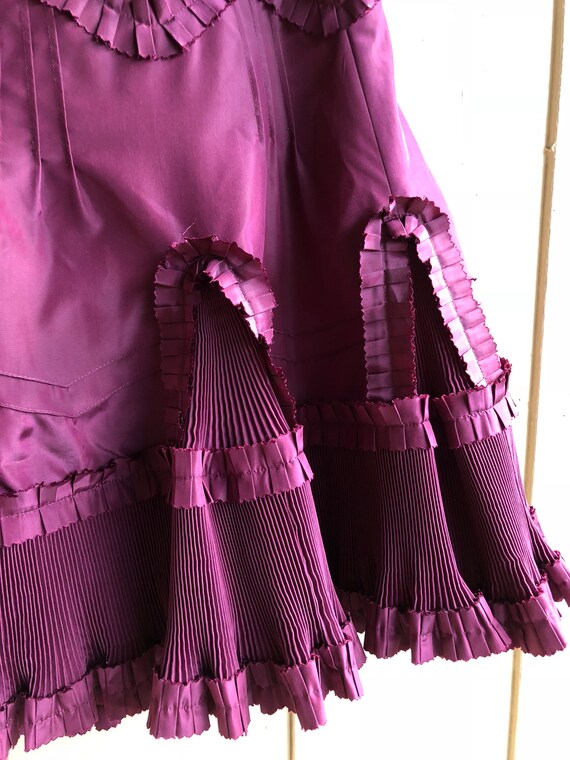 xHaute Couture Silk Taffeta Extremely Detailed ski