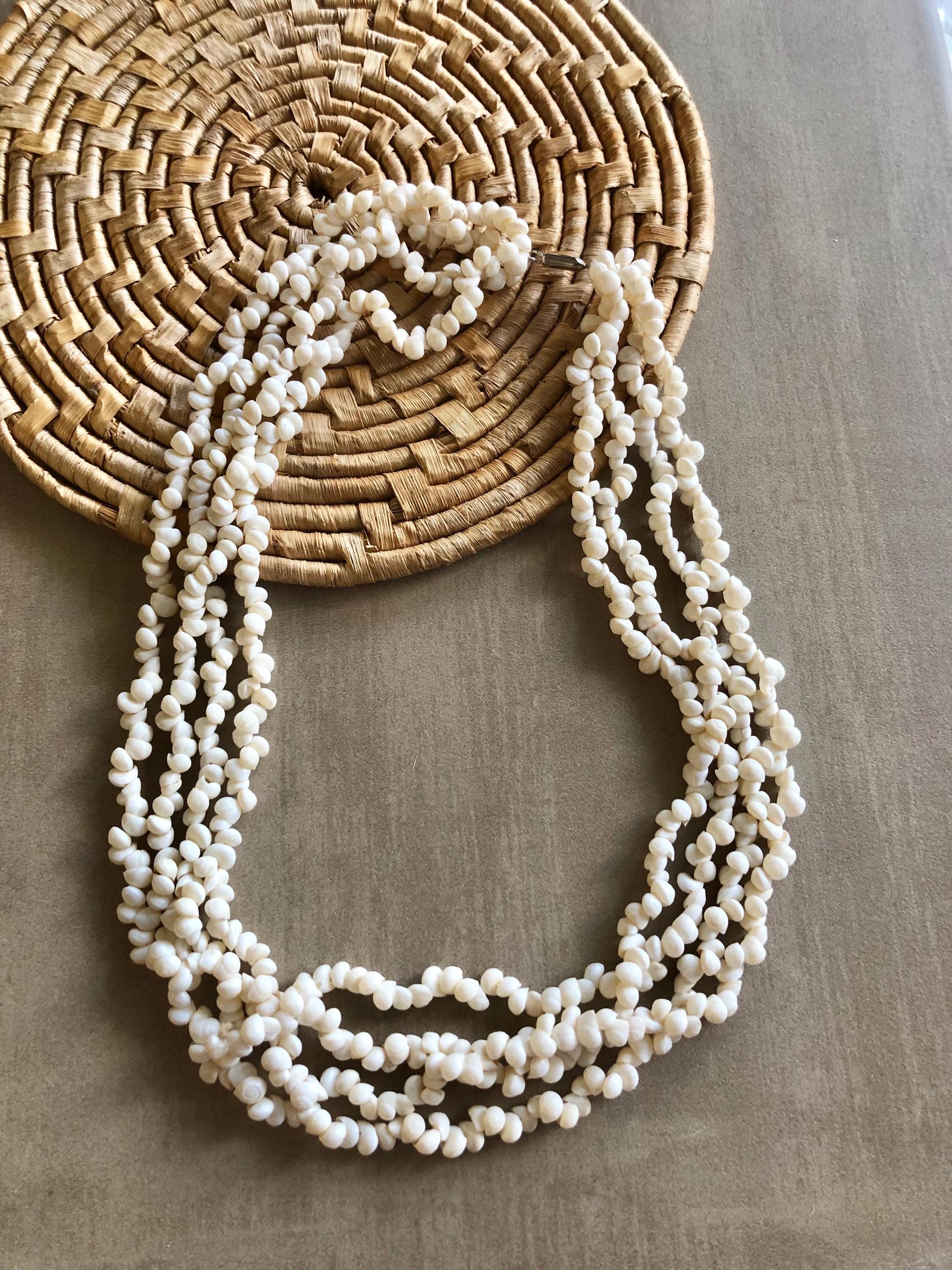 Collier Ancien En Gros Coquillages - Bijou Rétro Vintage - Occasion (bon état Général)