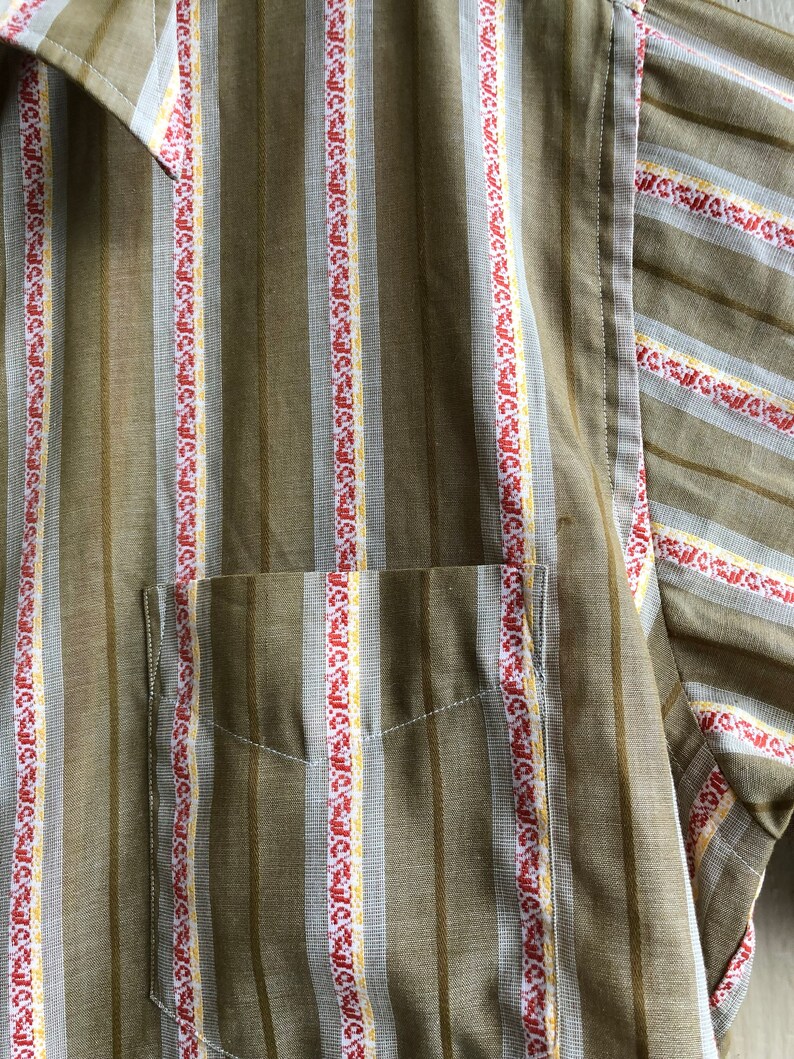 Vintage 1970s Oxford Mens Flowery