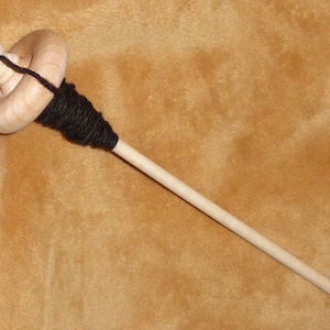 Top whorl drop spindle, 2" notched whorl, 9" long, 0.8 oz. with brass hook