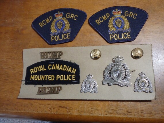 Rcmp Royal Canadian Mounted Poice Badge 