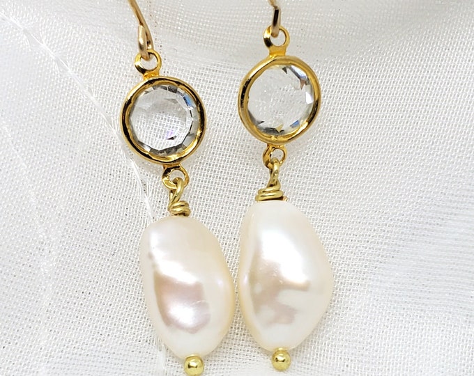 Freshwater Pearl drop earrings for the Bride, with clear crystal & goldtone accents, one of a kind