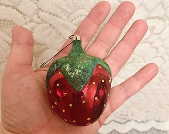 Vintage Christmas Ornament, Glass Christmas Decor Strawberry w Green Leaves and Yellow Seeds Hand Painted, Vintage Christmas, Antique