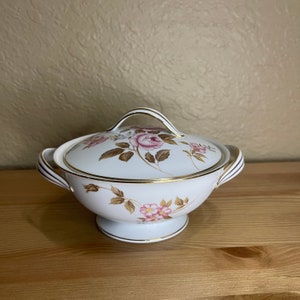 Vintage 1950’s Noritake China Rosilla Lidded Sugar Bowl, Small Casserole Dish, Country Kitchen, Gold Plated, Floral Roses, 50’s Housewife