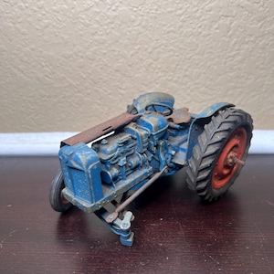 Fordson toy tractor - Etsy 日本
