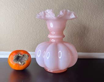 花瓶・フラワースタンド 231 Vintage Fenton Pastel Milk glass Fenton Pastel Pink Fenton Milk Glass Hobnail Trumpet Vase