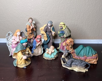 Kirkland Signature Nativity Set Porcelain 13 Pieces Hand Painted