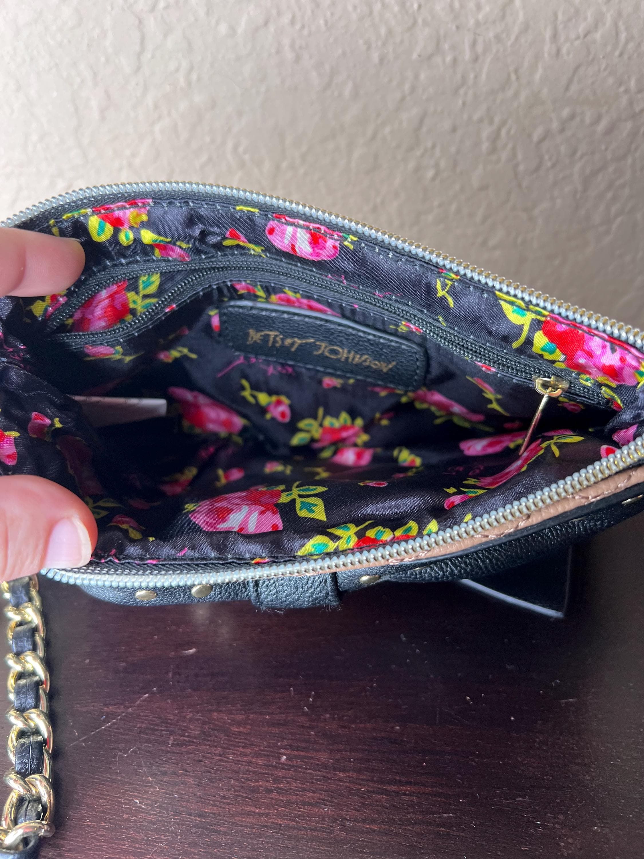 Retired Betsey Johnson Wristlet Purse W Large Bow, Grommets  display picture 2